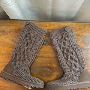 NEW!! Classic Cardi Cabled Knit